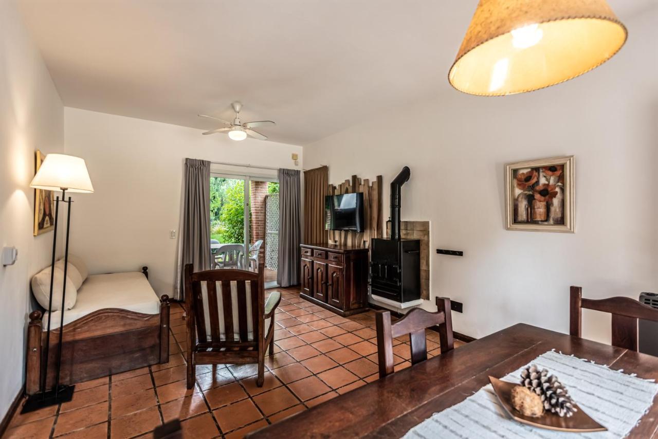 Villa Cabanas Baden Baden à Carilo Extérieur photo